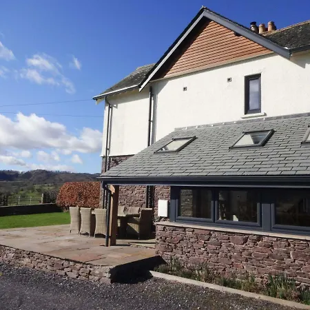 Ullswater View A Luxurious Ground Floor With 2 Bedrooms And Bathrooms With View 瓦特米尔洛克