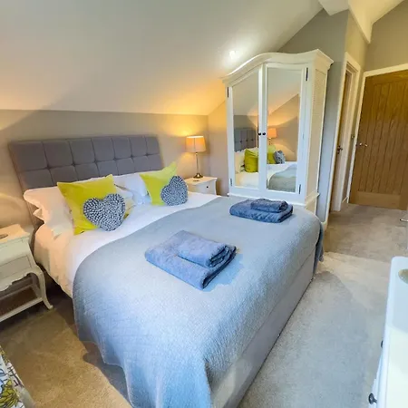 Ullswater View A Luxurious Ground Floor With 2 Bedrooms And Bathrooms With View 瓦特米尔洛克