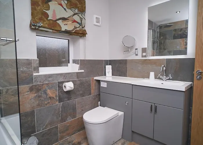 Ullswater View A Luxurious Ground Floor With 2 Bedrooms And Bathrooms With View Nyaraló *